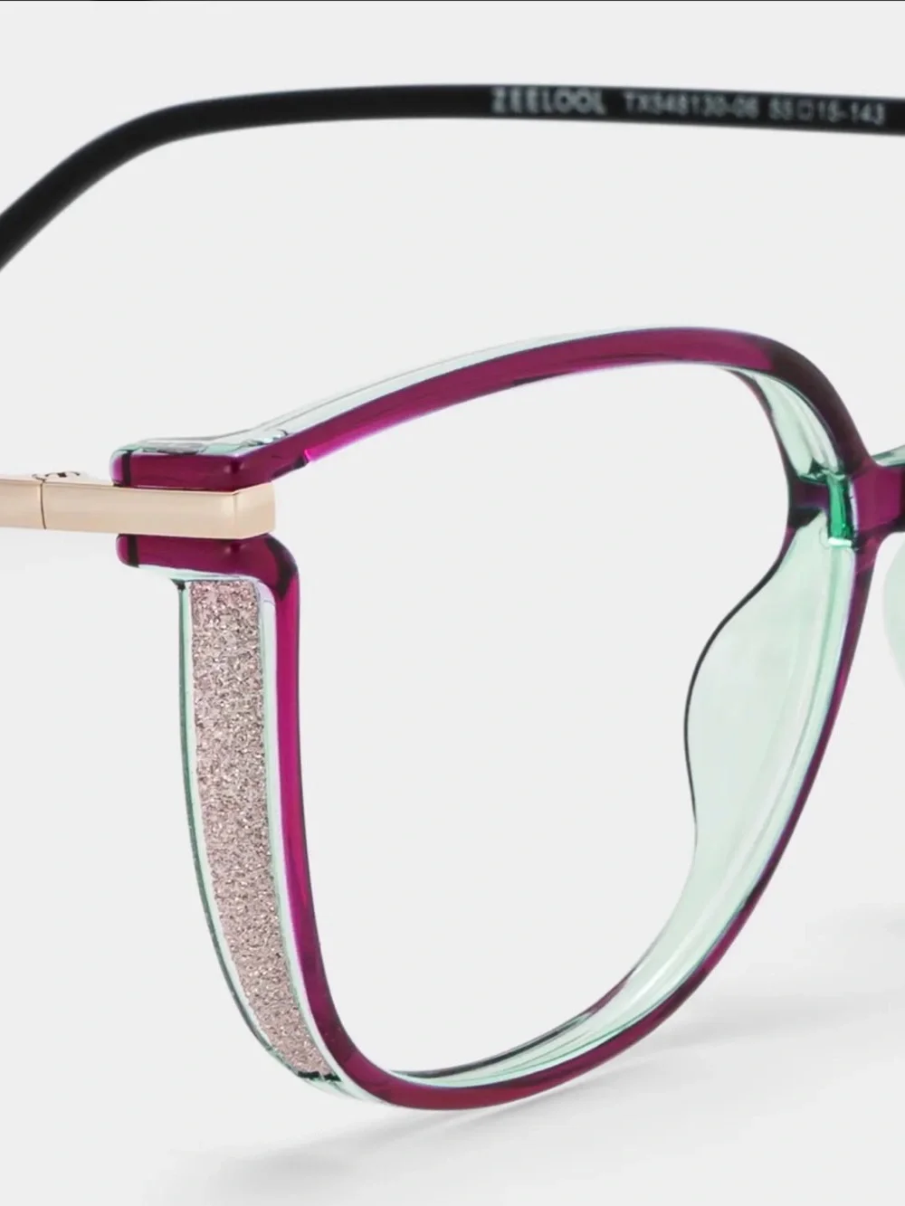 Effortlessly Stylish Women's Purple Fashion Glasses